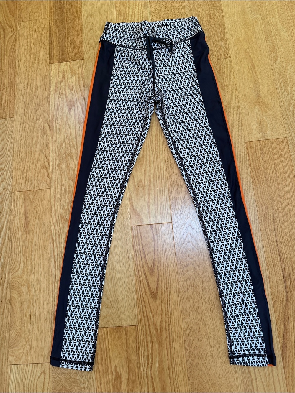 The Upside women’s Sz 6 the majestic yoga leggings.